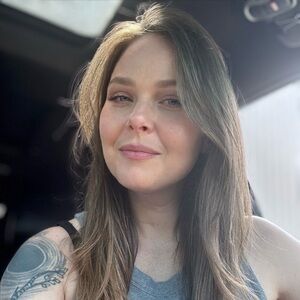 Meet your Posher, Posh